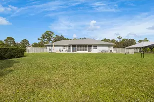 10611 Pine Needle Dr, Fort Pierce, FL 34945 - Photo 38