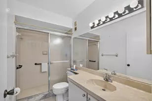 350 Prestwick Cir, Palm Beach Gardens, FL 33418 - Photo 16