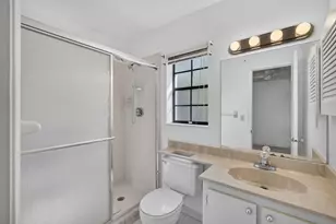 350 Prestwick Cir, Palm Beach Gardens, FL 33418 - Photo 32