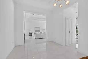 16740 Strasbourg Ln, Delray Beach, FL 33446 - Photo 4
