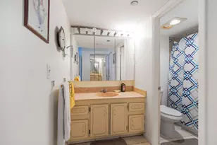 1200 St Charles Pl, Pembroke Pines, FL 33026 - Photo 18