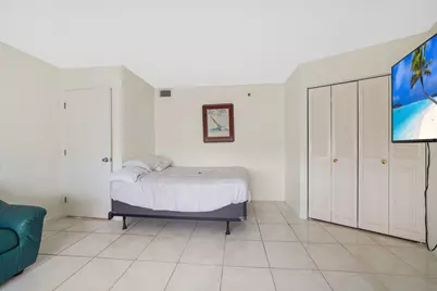 1200 Saint Charles Place #509, Pembroke Pines, FL 33026 - Photo 10