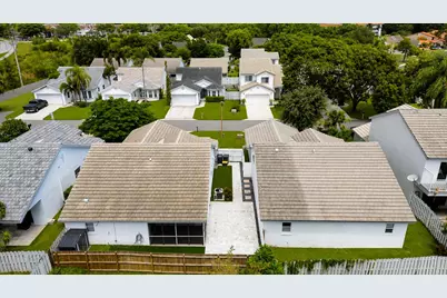 2974 Torrey Pine Lane, Lake Worth, FL 33462 - Photo 26
