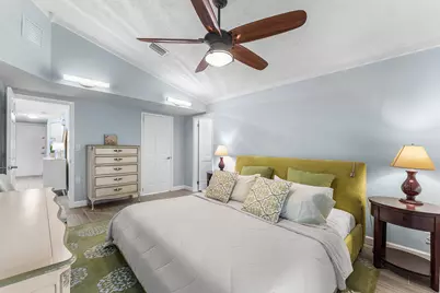 559 NW 38th Terrace, Deerfield Beach, FL 33442 - Photo 20
