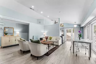 559 NW 38th Terrace, Deerfield Beach, FL 33442 - Photo 2