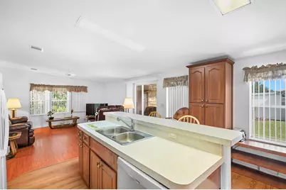 8185 14th Hole Drive, Port Saint Lucie, FL 34952 - Photo 12