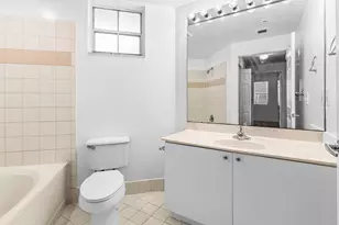 1977 Brandywine Rd, West Palm Beach, FL 33409 - Photo 8