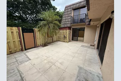 1640 Forest Lakes Circle #D, West Palm Beach, FL 33406 - Photo 2