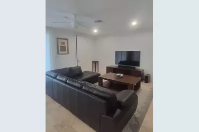 71 Isle Of Venice Drive #71, Fort Lauderdale, FL 33301 - Photo 2