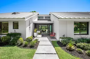 10574 Boca Woods Ln, Boca Raton, FL 33428 - Photo 4