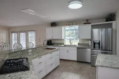 728 N Fischer Circle, Sebastian, FL 32958 - Photo 2