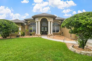 390 SW Jeanne Ave, Port Saint Lucie, FL 34953 - Photo 1