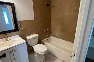 5830 NW 21st St, Lauderhill, FL 33313 - Photo 10