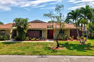 204 Meadows Dr, Boynton Beach, FL 33436 - Photo 1