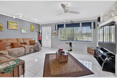 11078 Delta Circle, Boca Raton, FL 33428 - Photo 4