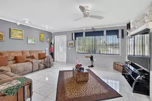 11078 Delta Cir, Boca Raton, FL 33428 - Photo 4