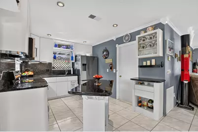 11078 Delta Circle, Boca Raton, FL 33428 - Photo 12