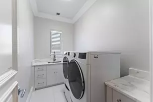 636 Hermitage Cir, Palm Beach Gardens, FL 33410 - Photo 38