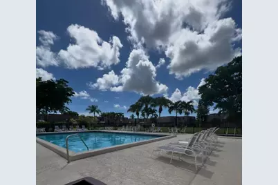 7542 Courtyard Run E, Boca Raton, FL 33433 - Photo 16