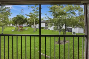 711 Forest Club Dr, Wellington, FL 33414 - Photo 18