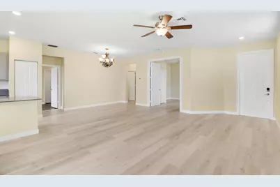 8292 NW Greenbank Circle, Port Saint Lucie, FL 34987 - Photo 4