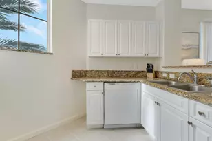 630 S Sapodilla Ave S, West Palm Beach, FL 33401 - Photo 6