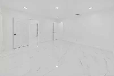 520 NW 43rd Avenue, Plantation, FL 33317 - Photo 10