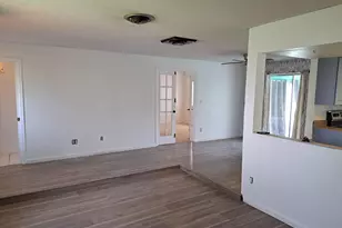 115 SE Camino St, Port Saint Lucie, FL 34952 - Photo 4