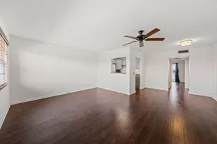 413 Southampton A, West Palm Beach, FL 33417 - Photo 2