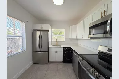 1010 Grant Street, West Palm Beach, FL 33407 - Photo 6