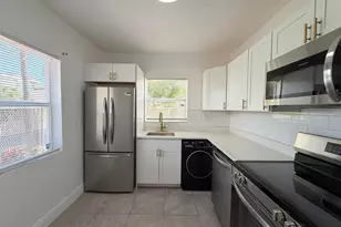 1010 Grant St, West Palm Beach, FL 33407 - Photo 6