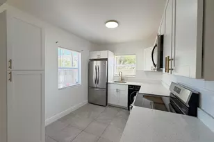1010 Grant St, West Palm Beach, FL 33407 - Photo 6