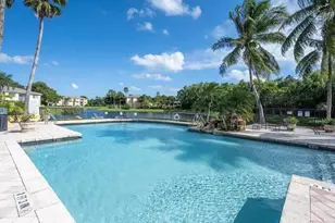 400 Crestwood Ct N, Royal Palm Beach, FL 33411 - Photo 24