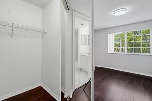 400 Crestwood Ct N, Royal Palm Beach, FL 33411 - Photo 8