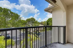 400 Crestwood Ct N, Royal Palm Beach, FL 33411 - Photo 16