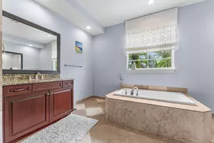 115 Via Poinciana Ln, Boca Raton, FL 33487 - Photo 26