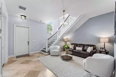 115 Via Poinciana Lane, Boca Raton, FL 33487 - Photo 2