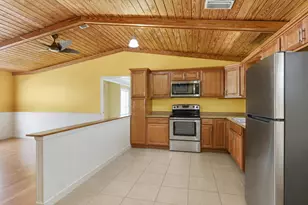 1076 NE Banyan Tree Dr, Jensen Beach, FL 34957 - Photo 8