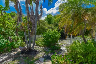 1076 NE Banyan Tree Drive, Jensen Beach, FL 34957 - Photo 18