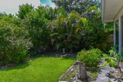 1076 NE Banyan Tree Drive, Jensen Beach, FL 34957 - Photo 20