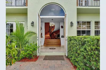 724 Park Place, West Palm Beach, FL 33401 - Photo 2