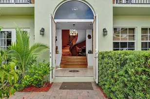 724 Park Pl, West Palm Beach, FL 33401 - Photo 2
