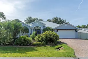 444 Rolling Hill Dr, Sebastian, FL 32958 - Photo 2