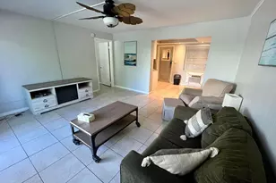 209 SE 6th St, Boynton Beach, FL 33435 - Photo 4