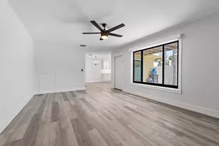 141 E Riverside Dr, Jupiter, FL 33469 - Photo 2