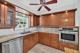 2820 NE 30th St, Fort Lauderdale, FL 33306 - Photo 4