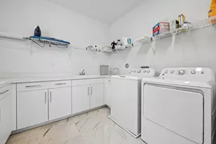 17070 Rainbow Fls Trl, Boca Raton, FL 33496 - Photo 34