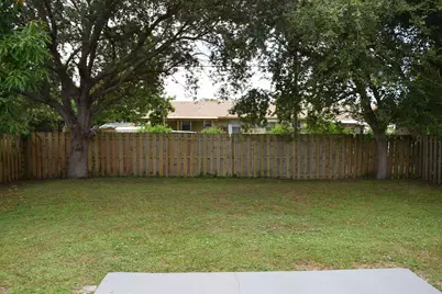 425 Perry Avenue, Greenacres, FL 33463 - Photo 14