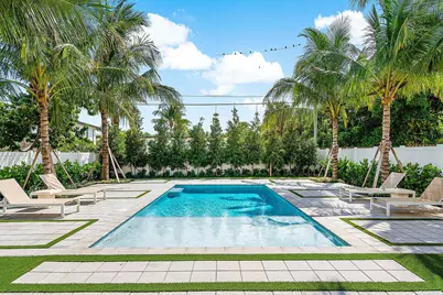 718 Lake Avenue N, Delray Beach, FL 33483 - Photo 2