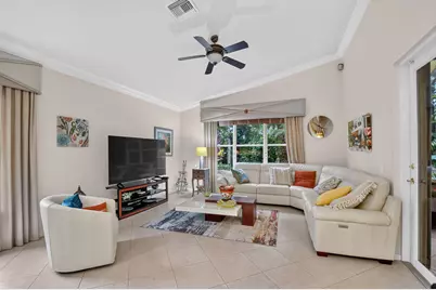 8934 Majorca Bay Drive, Lake Worth, FL 33467 - Photo 10